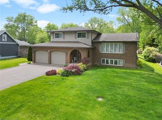 17 Montgomery Rd, Welland, ON L3C2Y2