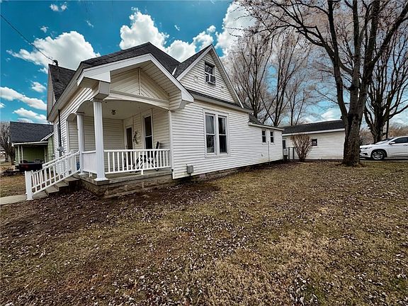 3rd image of 601 SW 2nd St