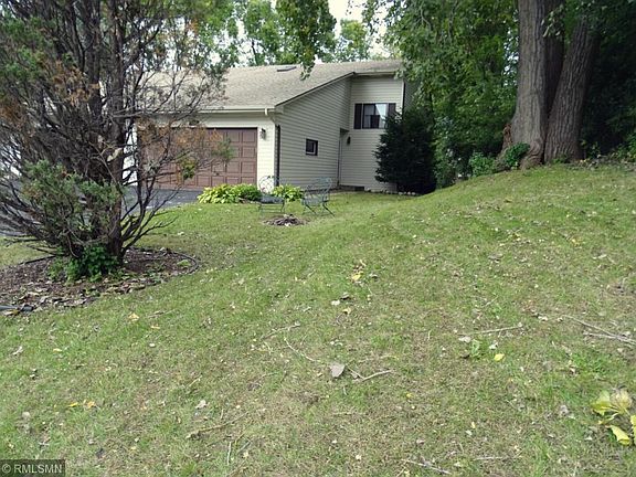 2nd image of 1287 Hilltop Ct