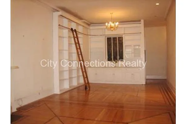 Rented by City Connections Realty | media 37