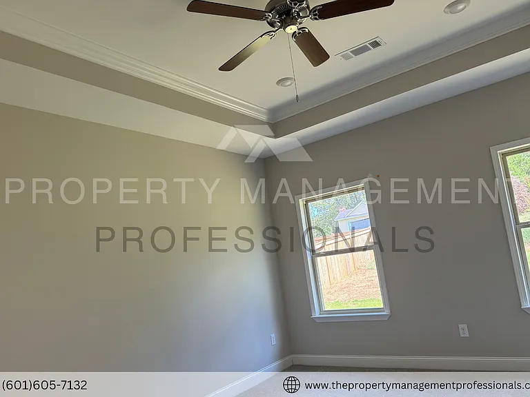 215 Serenity Lake Dr — Photo 7