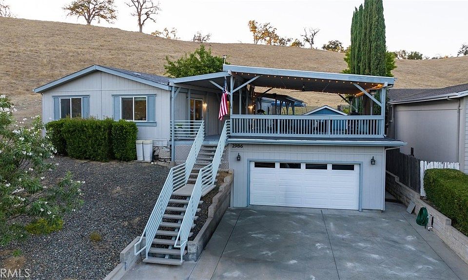 1st image of 2986 Bridle Trail Ln