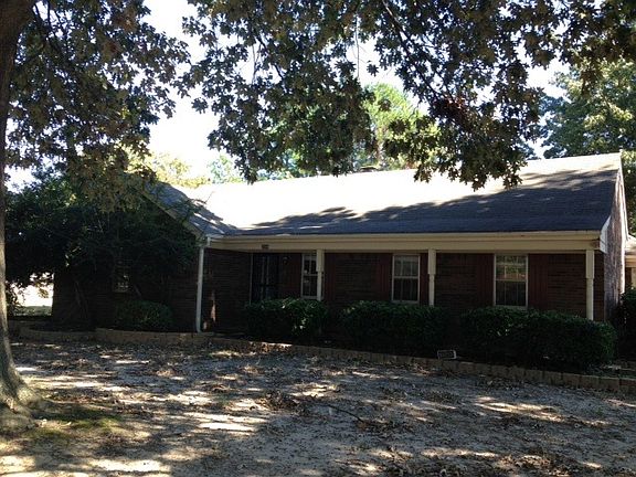 2nd image of 2546 Cardigan Dr