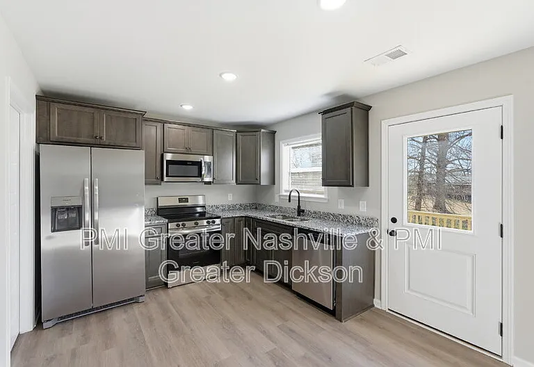 118 Saw Mill Rd #B — Photo 14