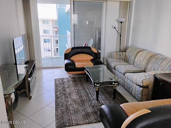 4th image of 2727 N Atlantic Ave APT 614