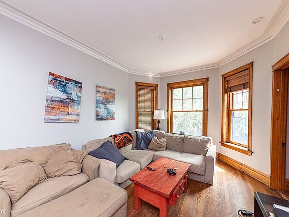 1690388006-2023_7_24_1240_W_Newport_Unit_2_MLS_ONLY_2