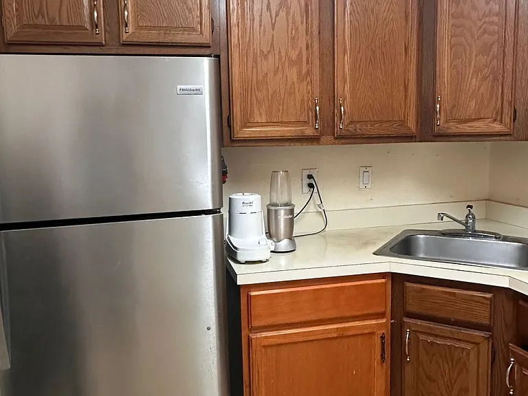 8307 Tamarron Dr — Photo 10