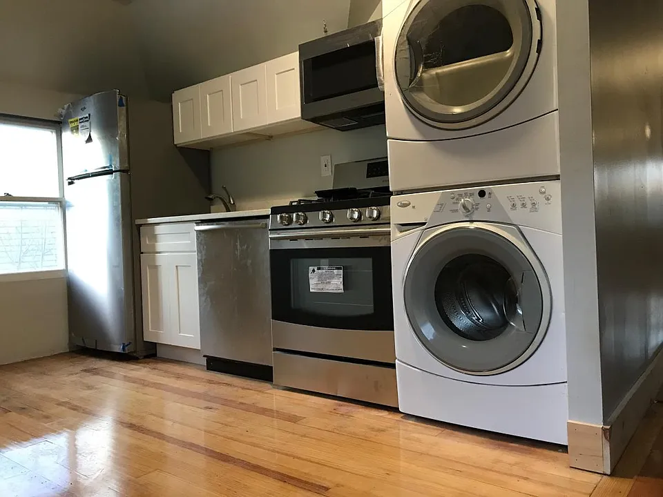 12 Bennett St #3