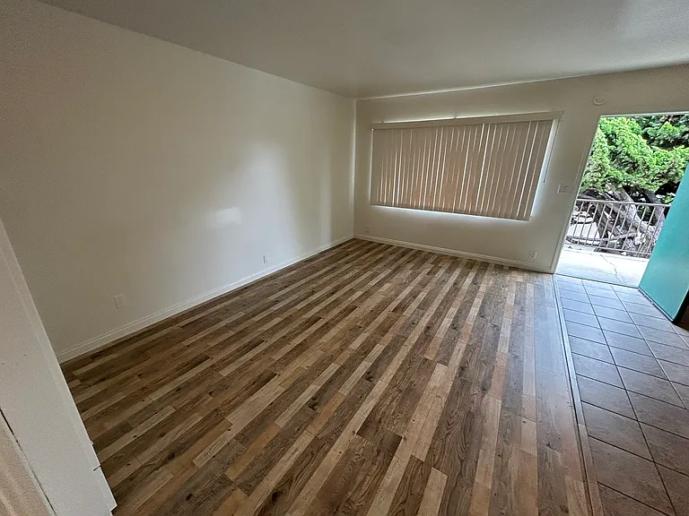 2820 Madison St #6 — Photo 14