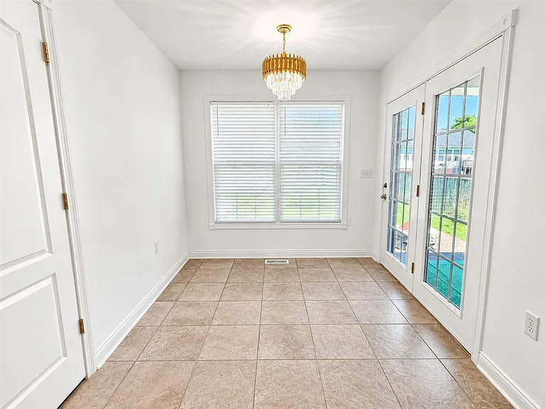 1284 Trillium Ln — Photo 21