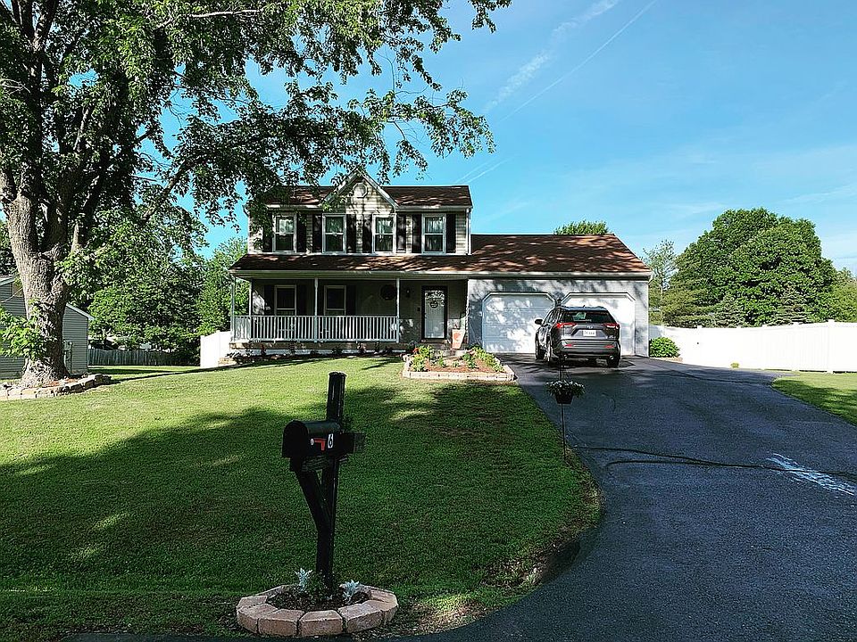 1st image of 6 Deene Ct