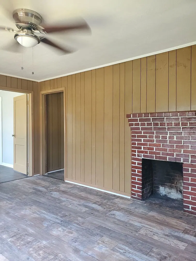 310 Savannah Ave. — Photo 2