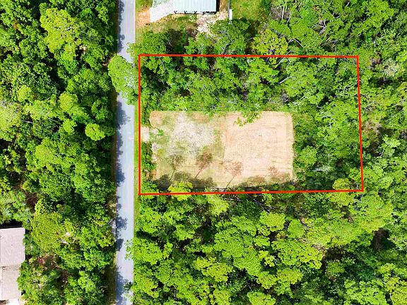 3rd image of 3026 Laurel Dr