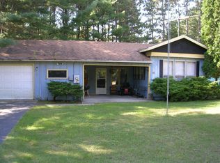 445 N 1st Ave, Redgranite, WI 54970