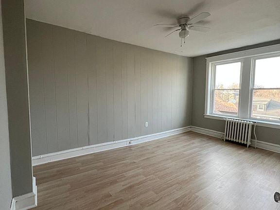 4th image of 2217 N 51st St #3D