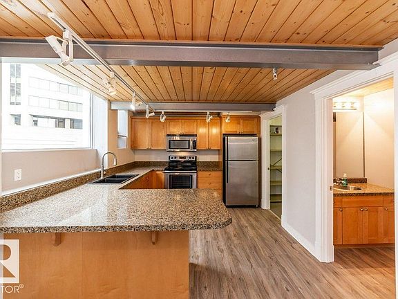 4th image of 10009 102nd Ave NW #208
