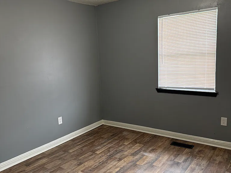 704 Smart St — Photo 5