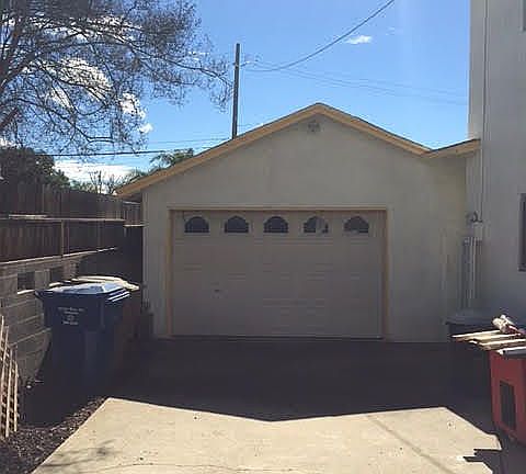 3rd image of 205 Lowell Dr