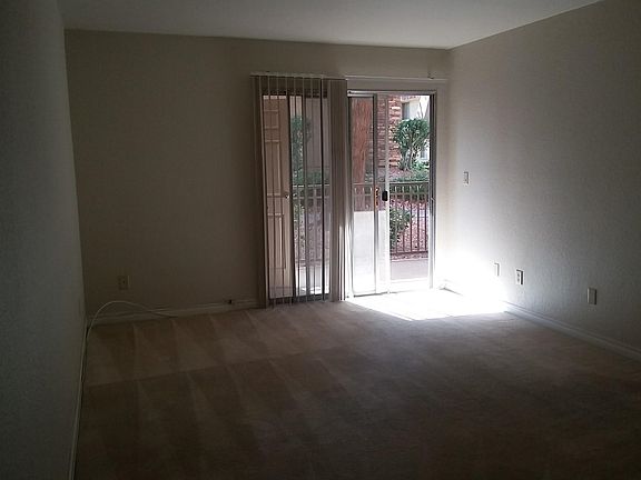 4th image of 5405 Indian River Dr Unit 389