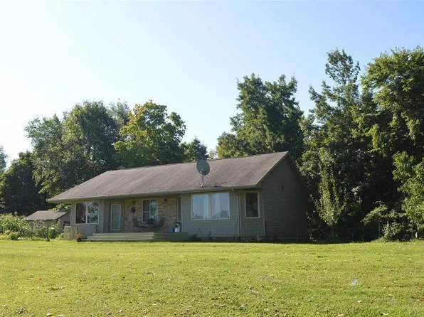 594 N Wolf Lake Rd, Albion, IN 46701