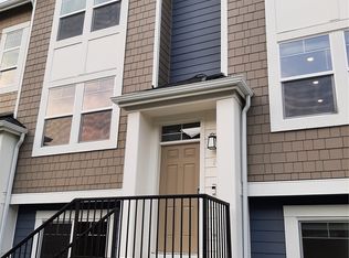 12005 NE 193rd Ln #F, Bothell, WA 98011