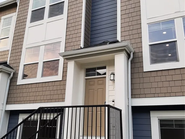 12005 NE 193rd Lane #F, Bothell, WA 98011