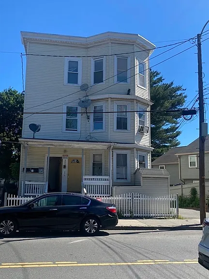 409 Chestnut St #3 — Photo 1