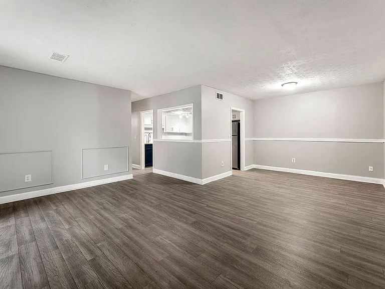 Pines at Lawrenceville Apartments — Photo 9