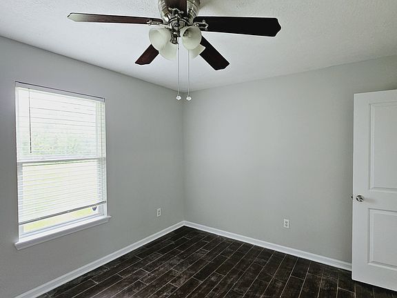 5th image of 1117 Matilda St