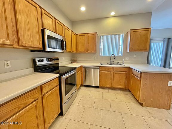 4th image of 1750 W Union Hills Dr Unit 74
