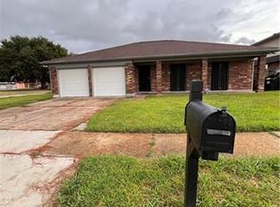 11050 Guildford Rd, New Orleans, LA 70127