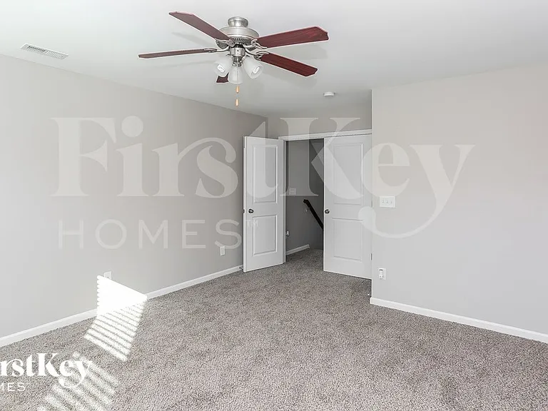 1013 Alder Ridge Ln — Photo 8