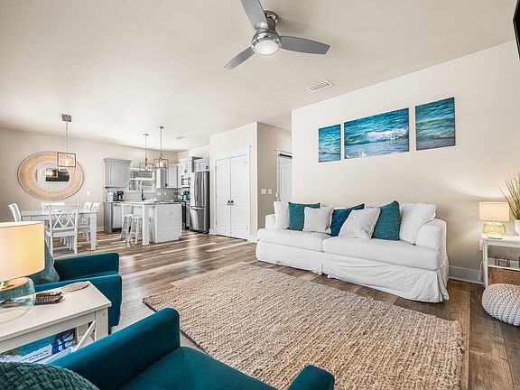 3rd image of 95 1st St