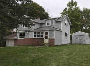 285 W Ellefson St, Iola, WI 54945
