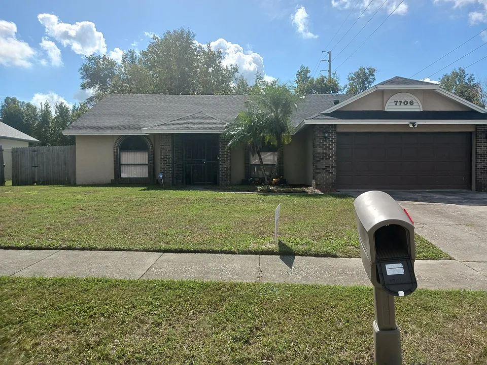 7706 Covedale Dr