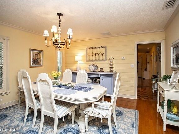 4th image of 2063 Country Side Cir S