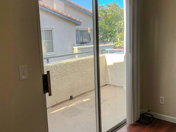 5th image of 3038 Tarpon Dr Unit 202