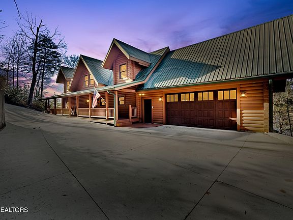 2nd image of 170 Islandview Cir