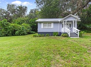 902 S 12th St, Palatka, FL 32177