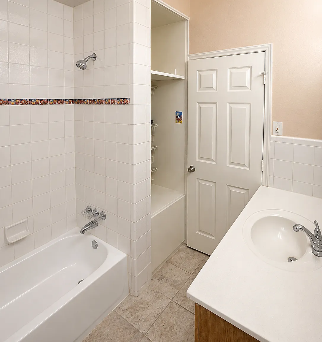 1102 Tarpley Ave — Photo 4