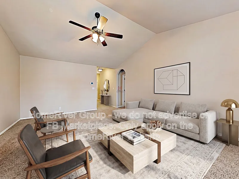 3 bed, 2.0 bath, 1232 sqft, $1,695 — Photo 4