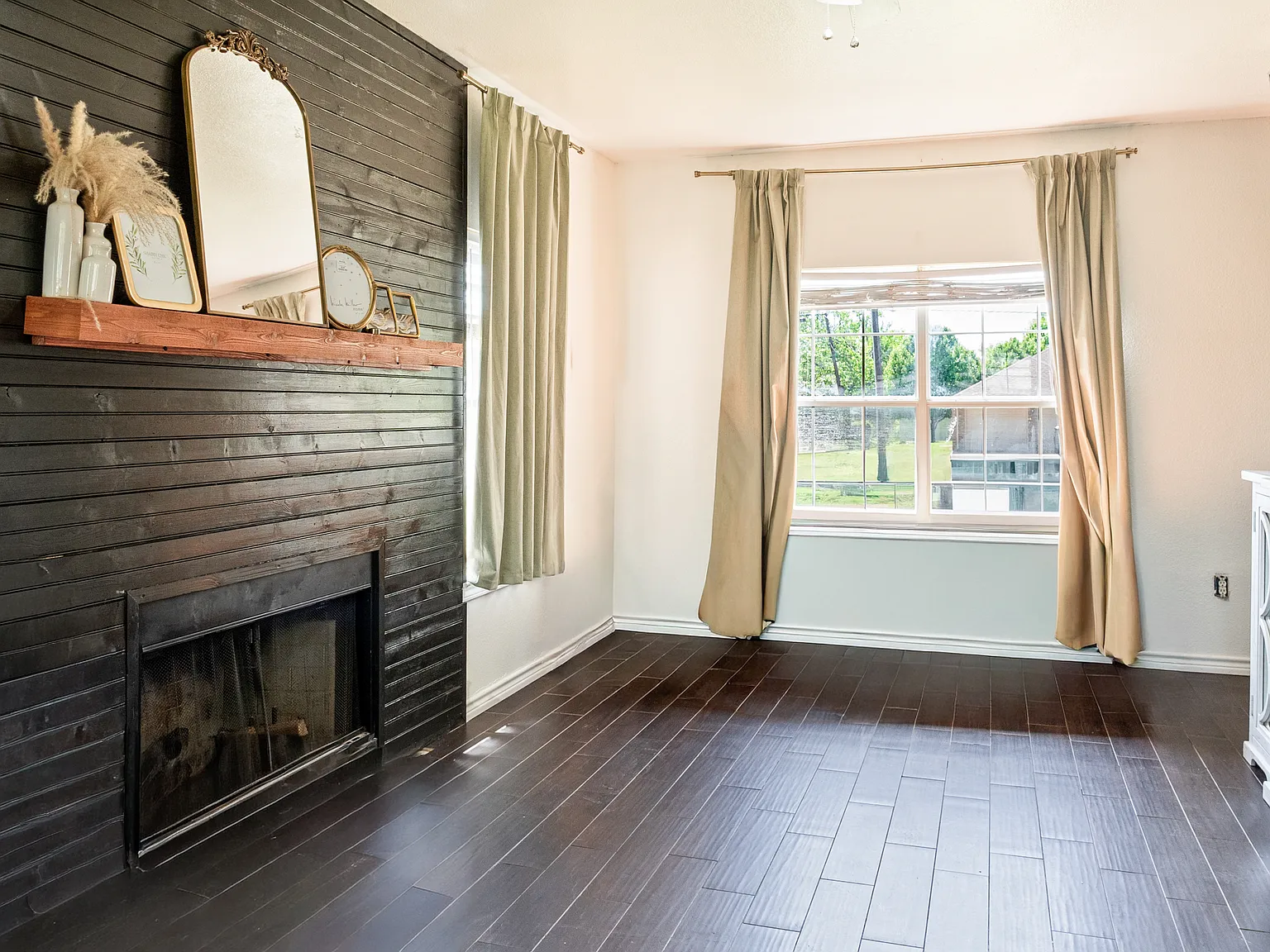 3 bed, 2.5 bath, 2112 sqft, $2,000 — Photo 4