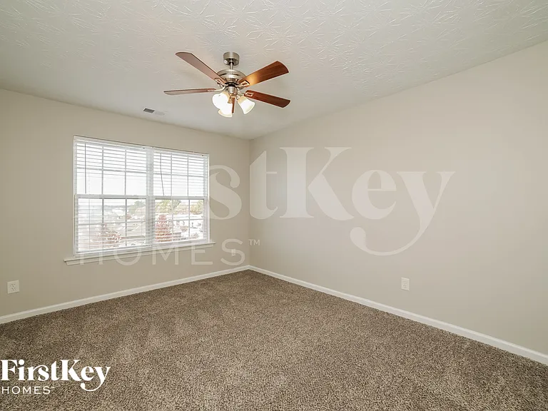 2046 Dartmoth Way — Photo 13