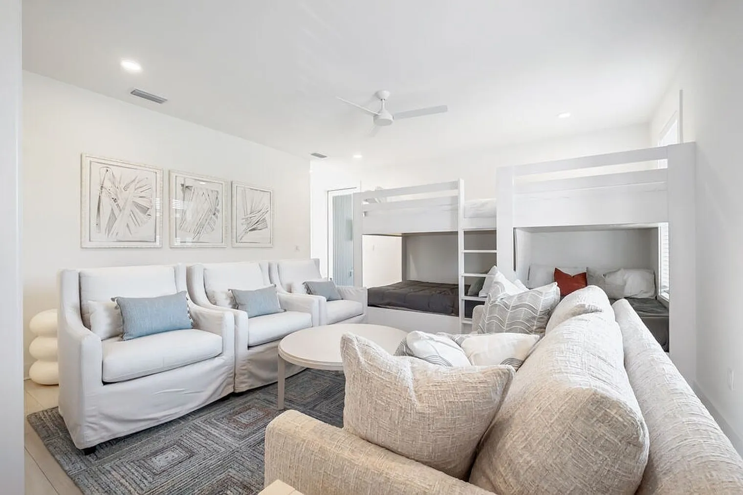 5 bed, 4.0 bath, 2970 sqft, $11,479 — Photo 4