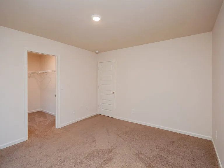 313 Emporia Loop — Photo 13
