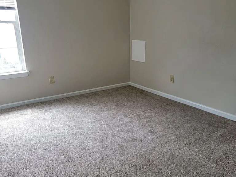 1110 Carriage Ct — Photo 17