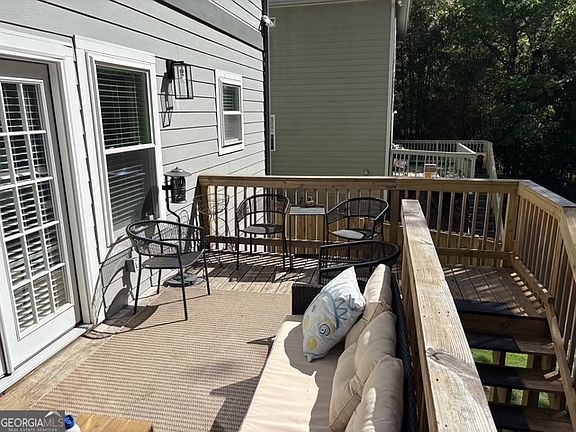 5th image of 1032 Ada Ave NW