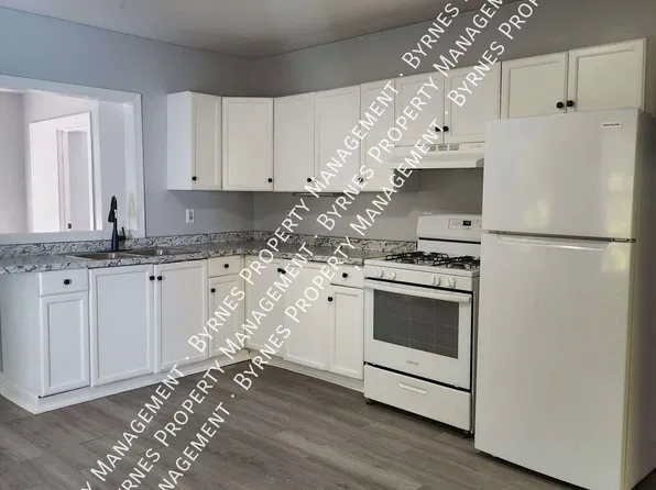 153 Cliff St #2, Southbridge, MA 01550
