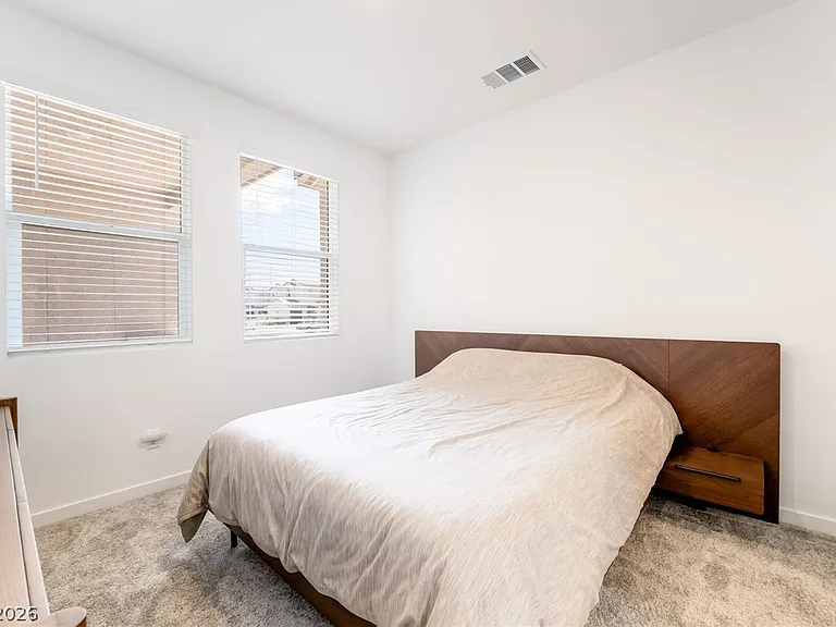 4136 Paragon Crest Ct — Photo 12
