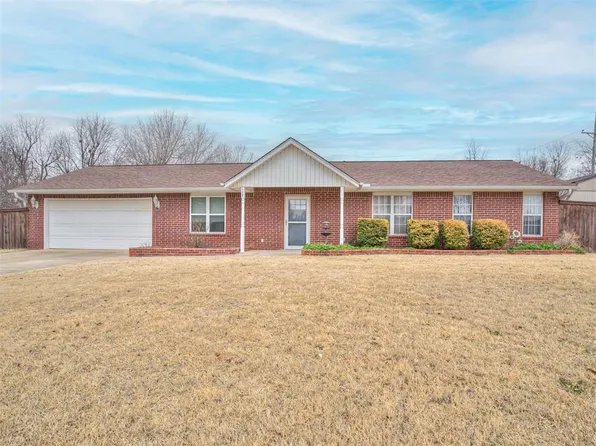 115 SW 6th St, Blanchard, OK 73010